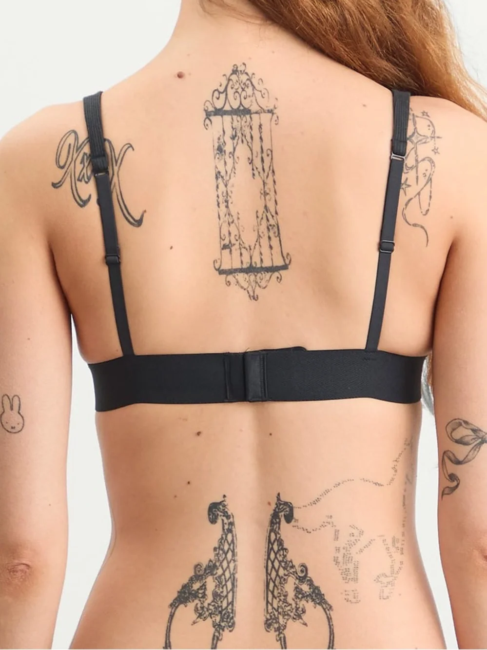 SKIMS / COTTON RIB PLUNGE BRALETTE
Soot - Picture 2 of 6